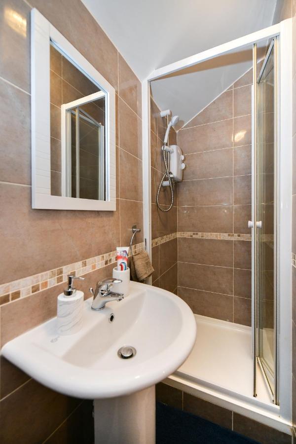 Beautiful Accommodation Near Reading City Centre Buitenkant foto