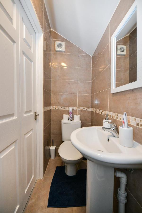 Beautiful Accommodation Near Reading City Centre Buitenkant foto
